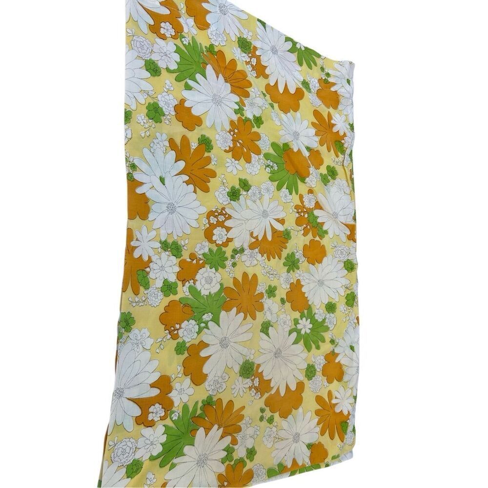 Cannon Monticello Yellow‎ green 70’s flowers pillowcase USA 33"x19" 50c/50p